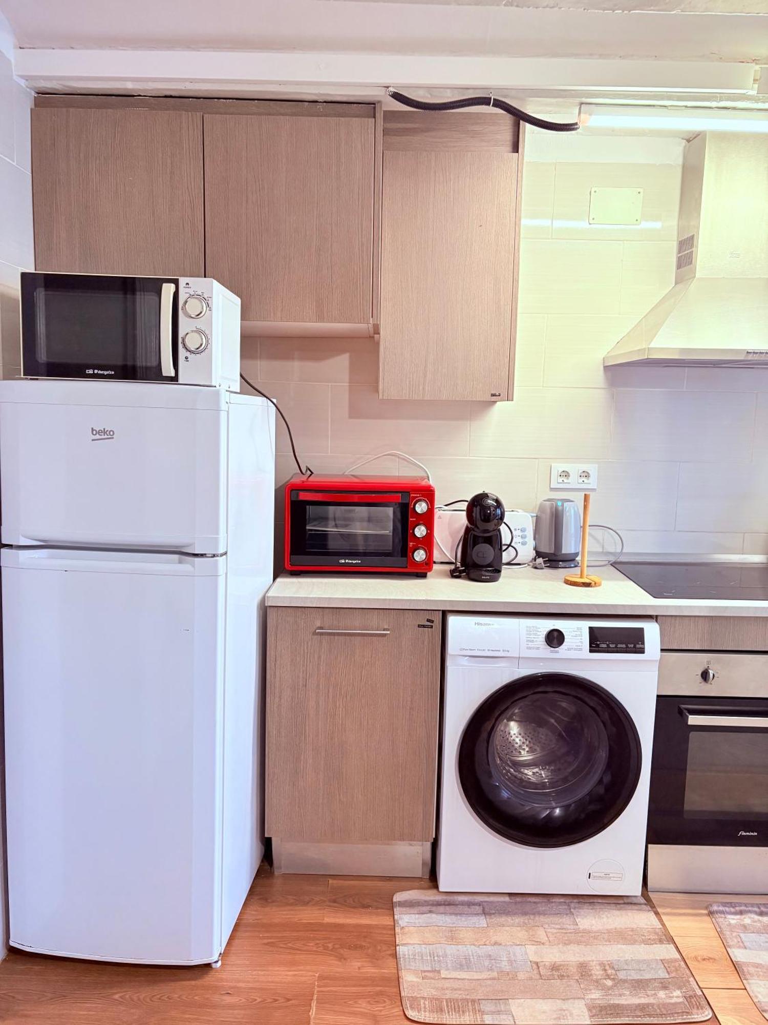 Stunning Flat For 6 People 3 Blocks From The Beach Plus Welcome Breakfast バルセロナ エクステリア 写真
