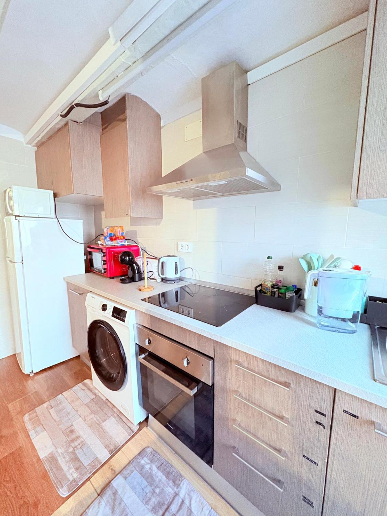 Stunning Flat For 6 People 3 Blocks From The Beach Plus Welcome Breakfast バルセロナ エクステリア 写真