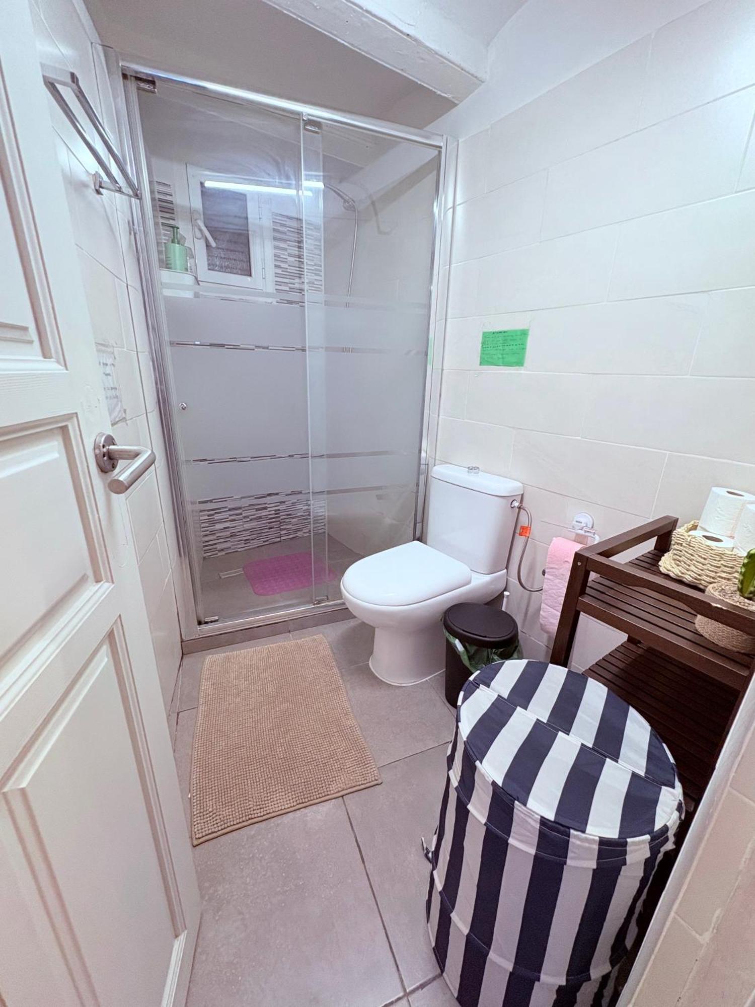 Stunning Flat For 6 People 3 Blocks From The Beach Plus Welcome Breakfast バルセロナ エクステリア 写真