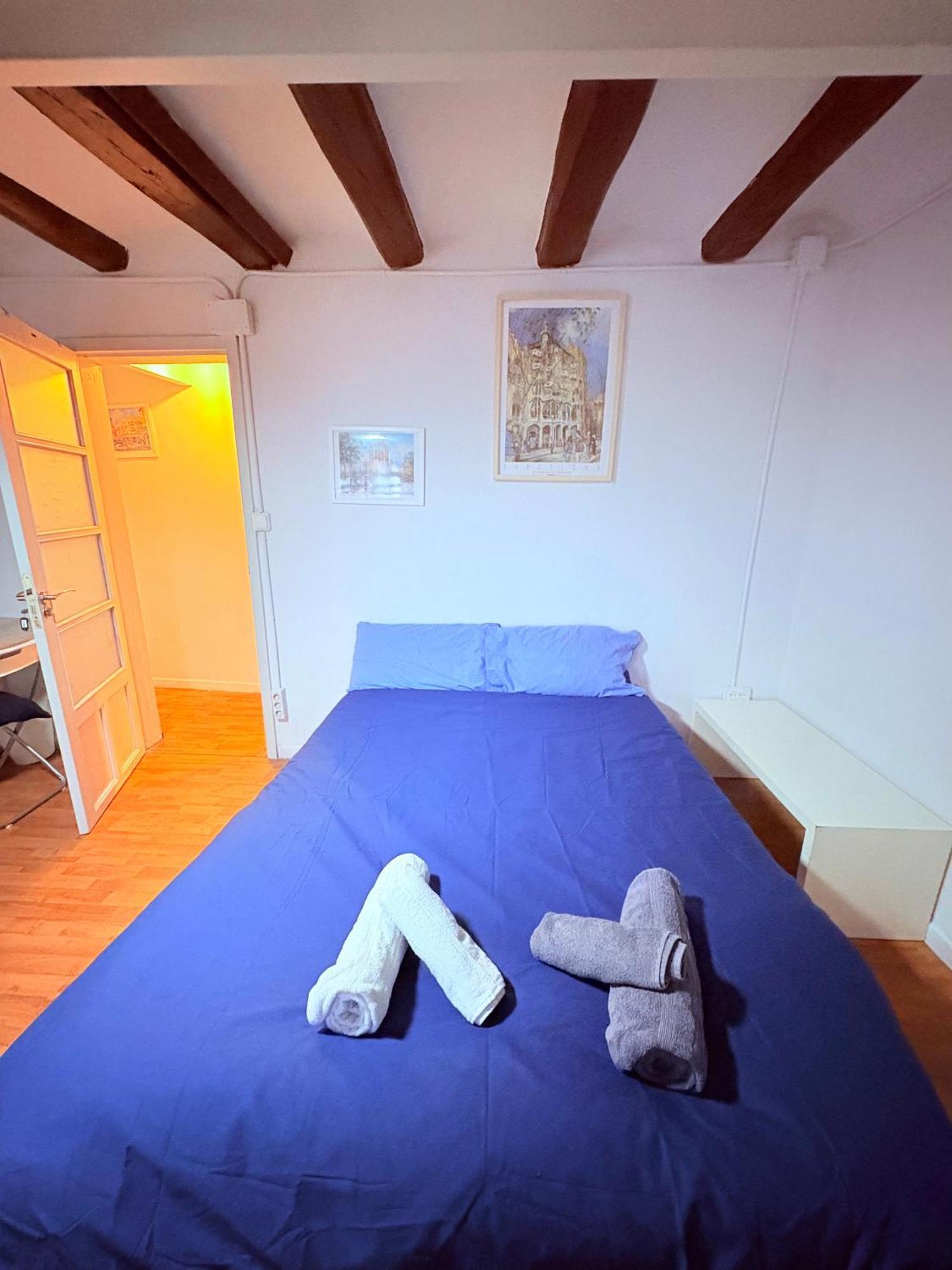 Stunning Flat For 6 People 3 Blocks From The Beach Plus Welcome Breakfast バルセロナ エクステリア 写真