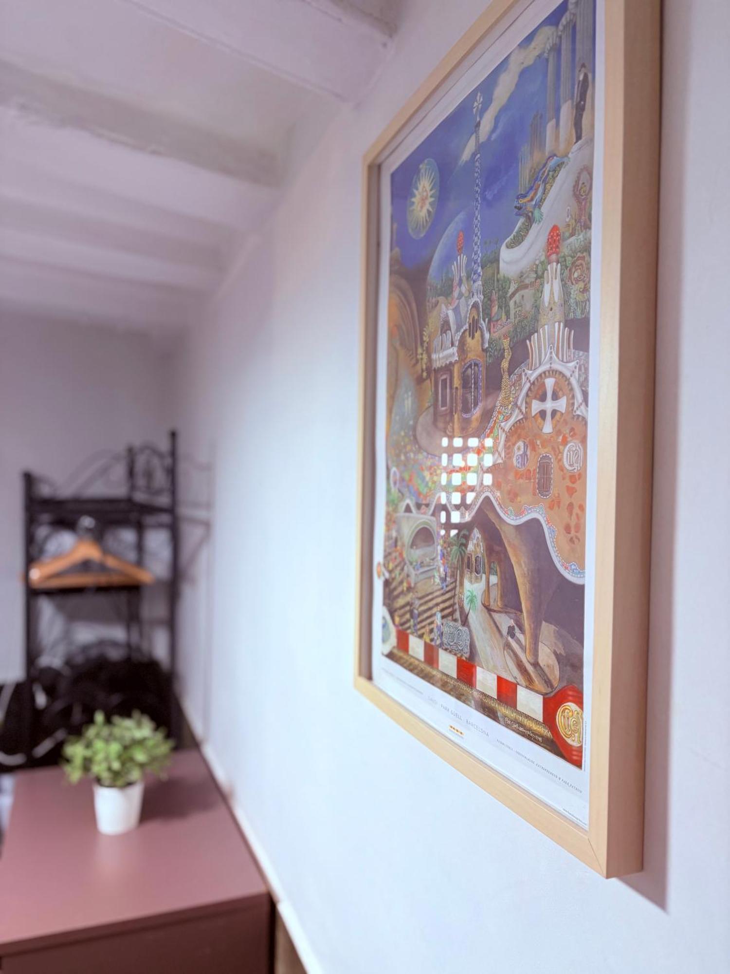 Stunning Flat For 6 People 3 Blocks From The Beach Plus Welcome Breakfast バルセロナ エクステリア 写真