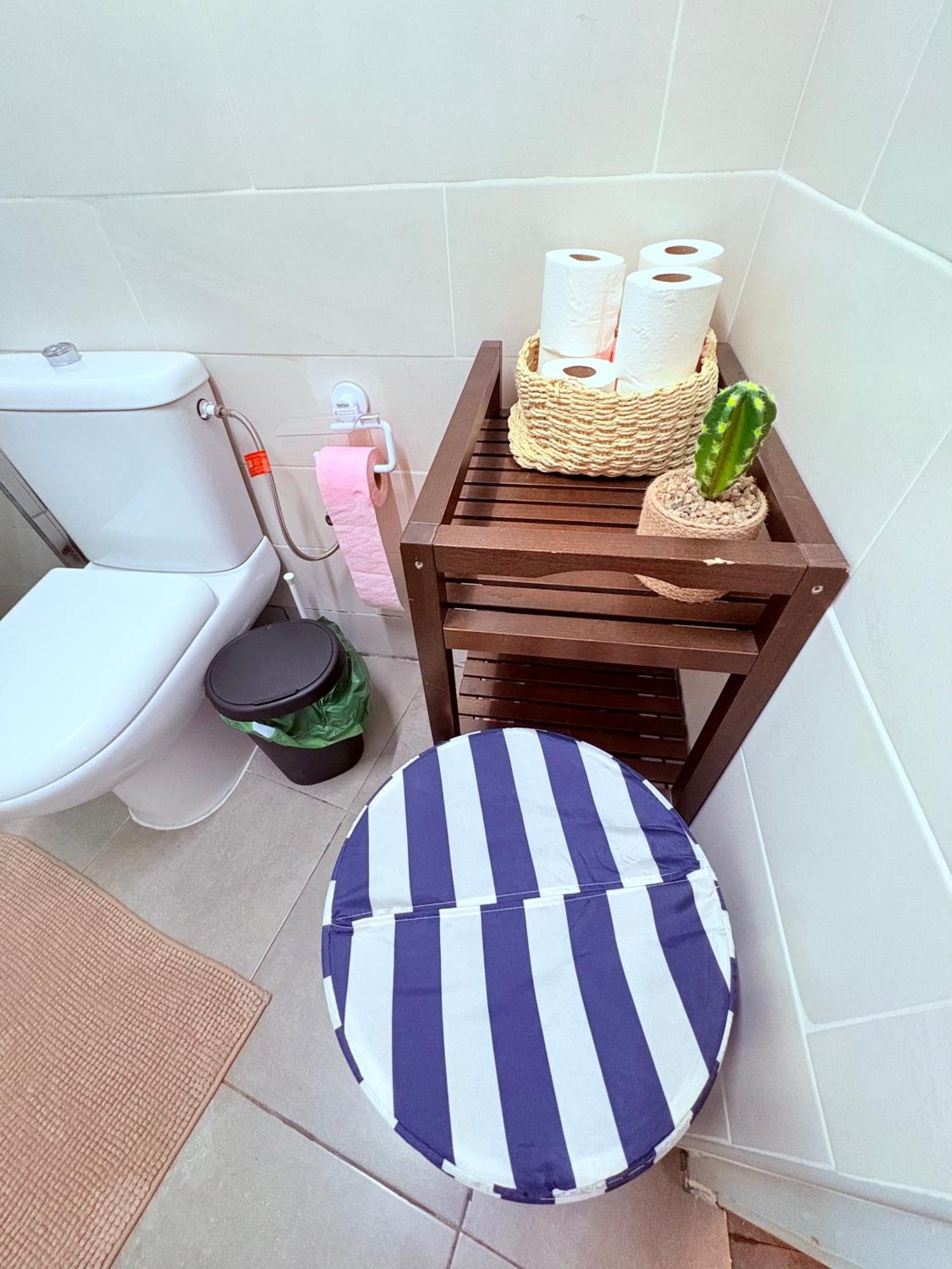 Stunning Flat For 6 People 3 Blocks From The Beach Plus Welcome Breakfast バルセロナ エクステリア 写真