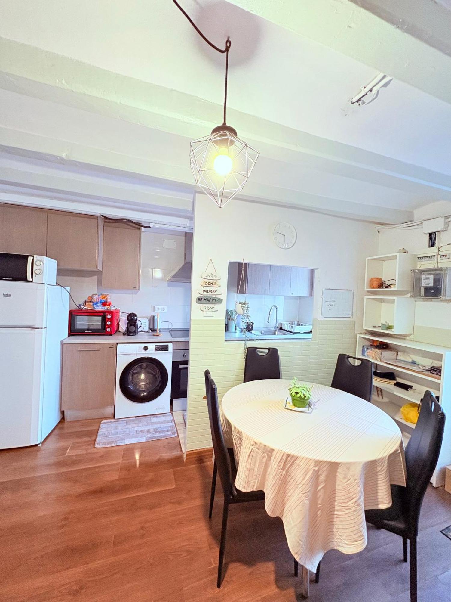 Stunning Flat For 6 People 3 Blocks From The Beach Plus Welcome Breakfast バルセロナ エクステリア 写真